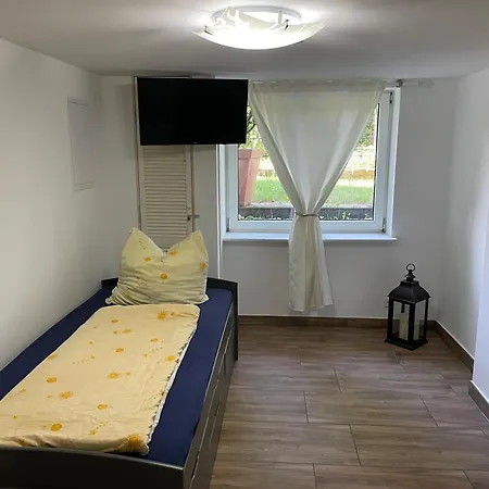 아파트 Wohnen Im Gruenen-souterrain