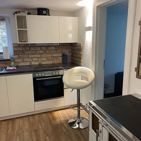 Wohnen Im Gruenen-souterrain 글리니케