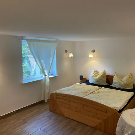 Wohnen Im Gruenen-souterrain 글리니케